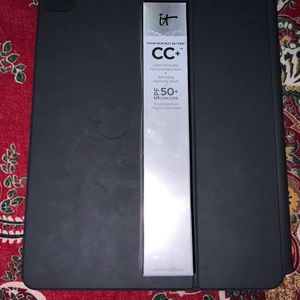 IT Your Skin But Better CC+ Color Correction Full Coverage Cream + Anti-Aging